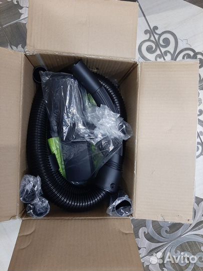 Новый пылесос Starwind SCB1022