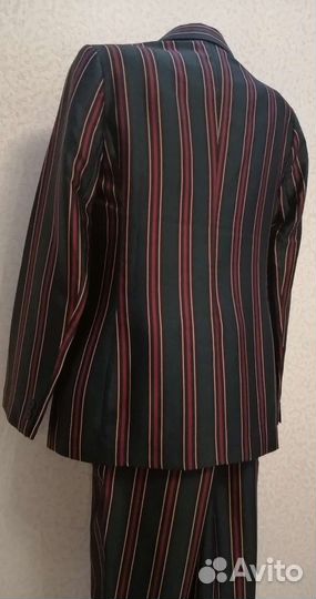 Пиджак женский двубортный 46 р