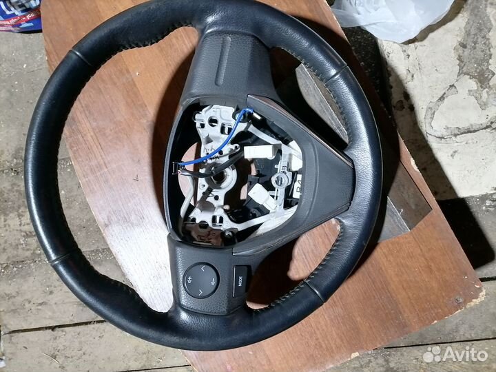 Руль тойота королла Е18 с подогревом