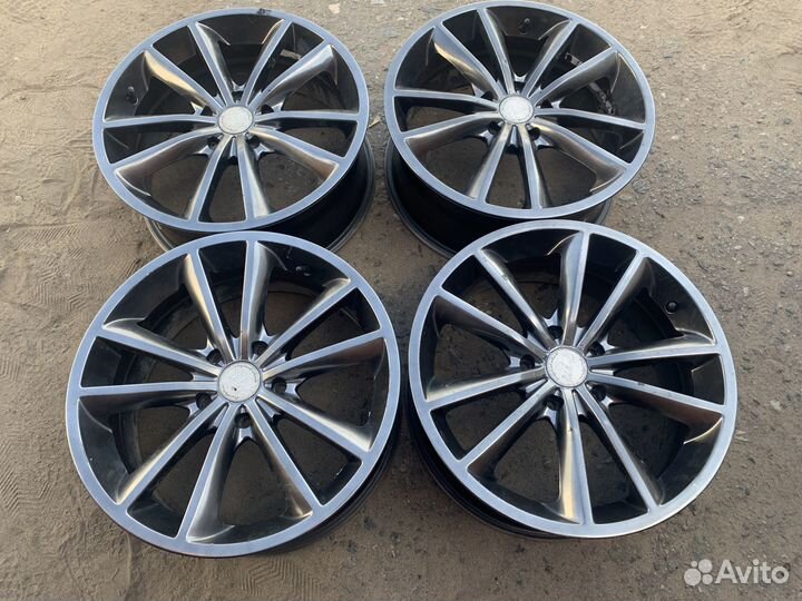 Диски литые R17 5*114.3 4шт