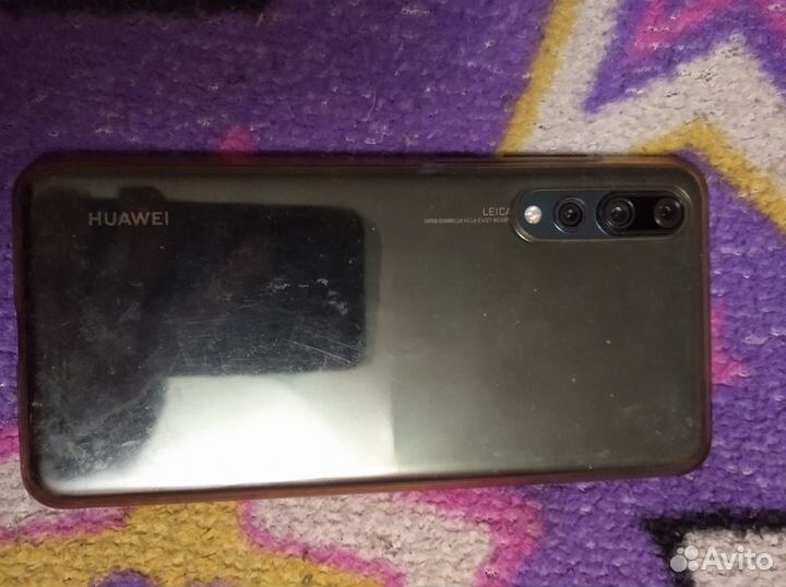 HUAWEI P20 Pro, 6/128 ГБ