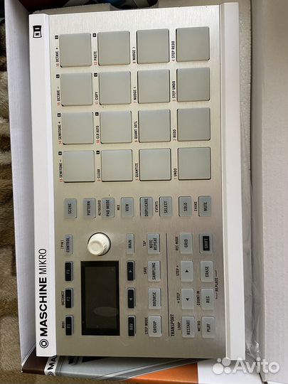 Native instruments maschine mikro mk2