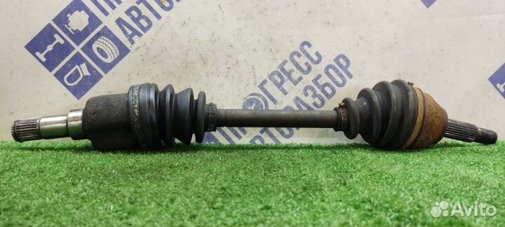 Привод левый Ford Focus 1 седан 2.0 2002