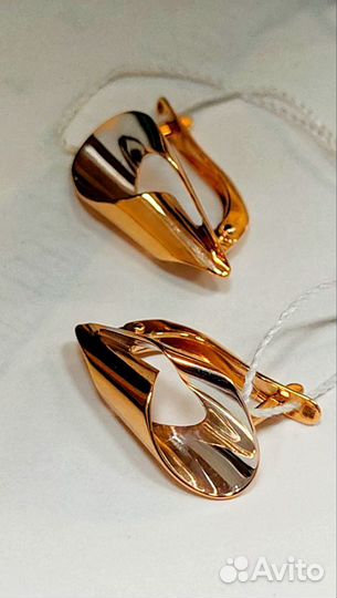 Золотые серьги