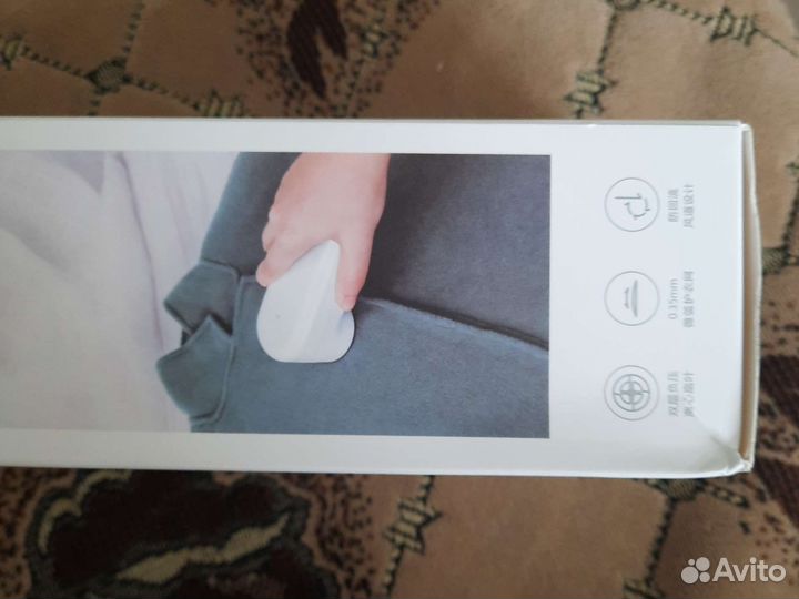 Машинка для удаления катышков