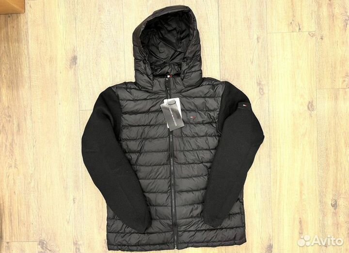 Куртки Tommy Hilfinger универсальные