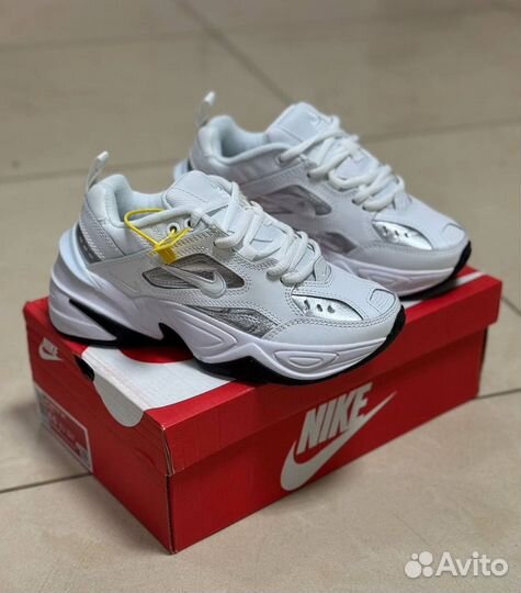 Кроссовки nike женские