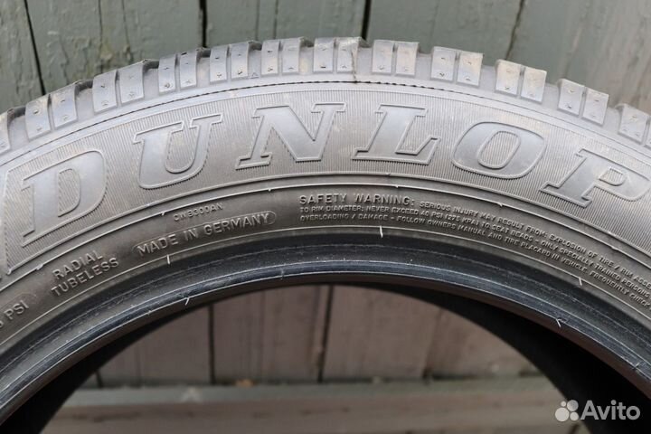 Dunlop SP Winter Sport 3D 215/60 R17C 104H