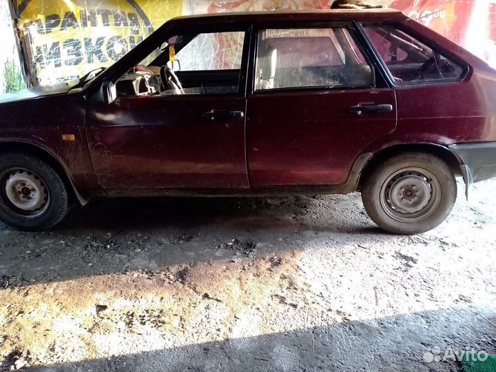 ВАЗ 2109 1.5 МТ, 1999, 200 000 км