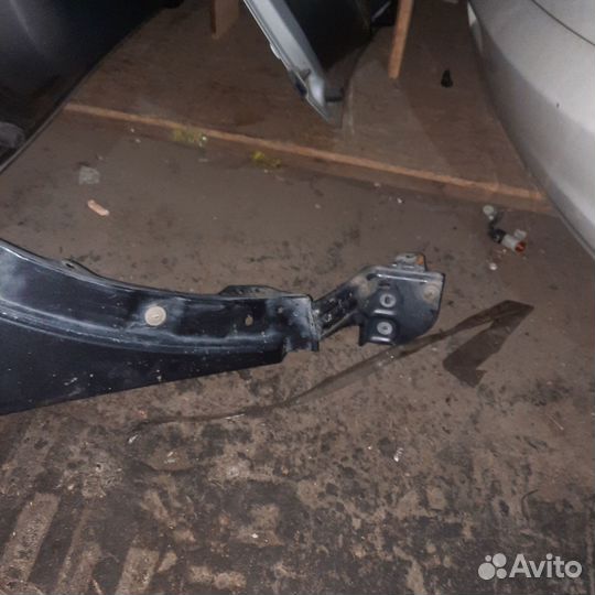 Переднее Крыло на Mazda CX9 TB Машина в Разборе