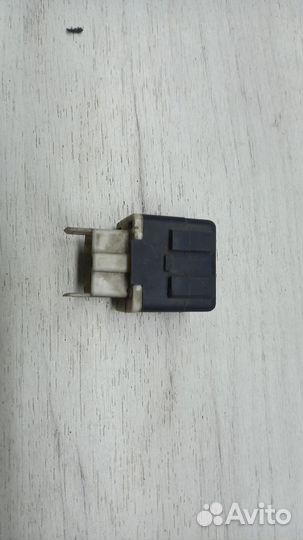 Реле H270 Mazda 323 BA