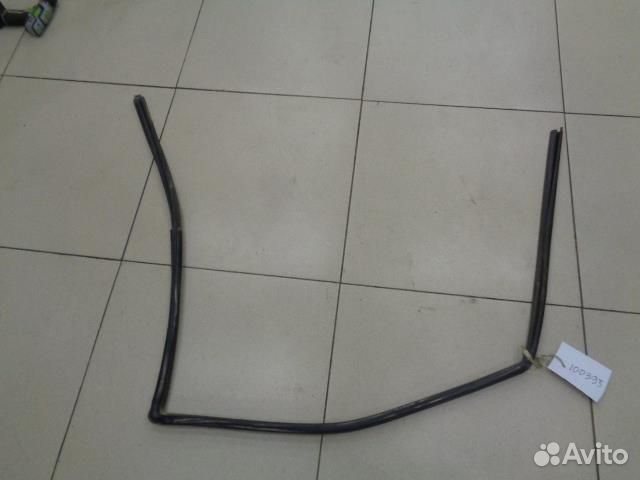 Уплотнитель стекла двери передней левой Honda CR