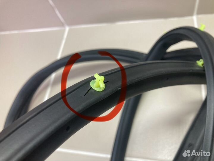 Уплотнитель задней левой двери Chery Tiggo 4