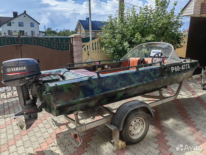 Лодка Обь-М с мотором