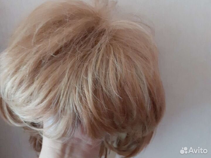 Парик женский