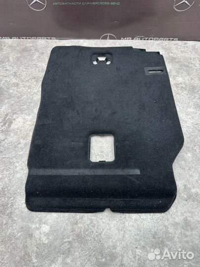 Обшивка сиденья задняя правая Mercedes-Benz Ml350