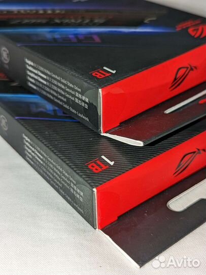 SSD Asus ROG Strix SQ7 1TB (новый)