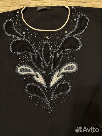 Нарядный денский свитер