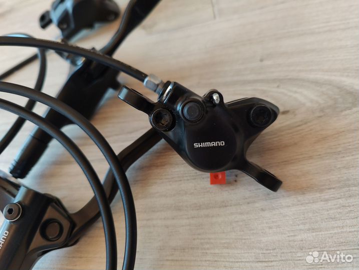 Тормоза Shimano MT-200