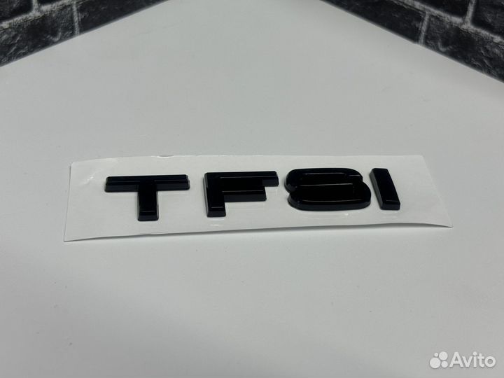 Шильдик доя багажник Audi Tfsi