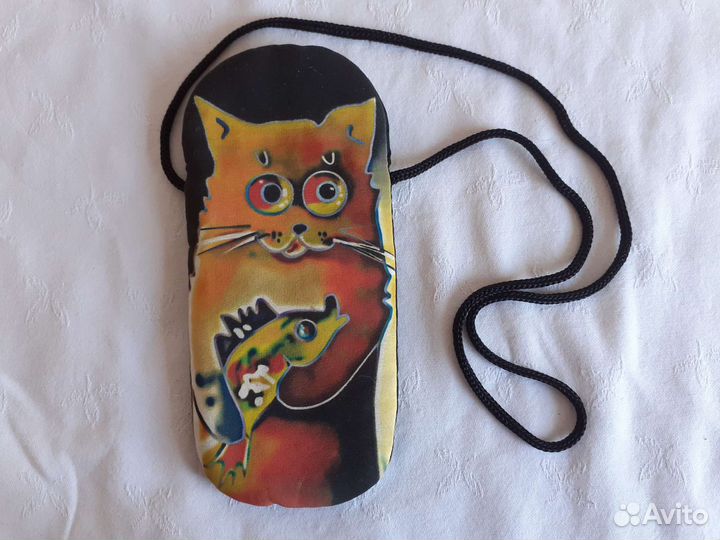 Сумочка на шею с рисунком кота