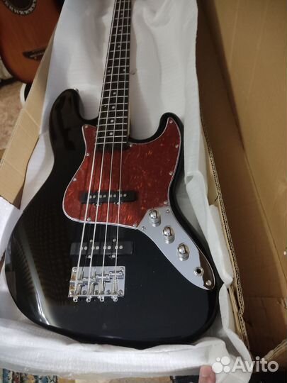 Новая бас гитара Irin / обмен