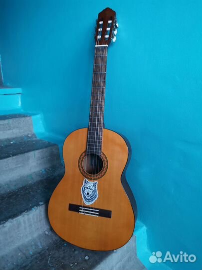 Классическая гитара yamaha c40