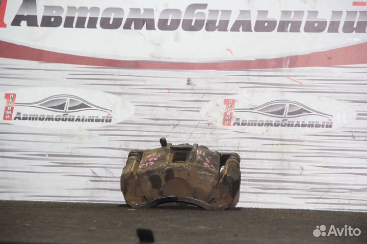 Суппорт перед право c Honda Accord CL7 K20A