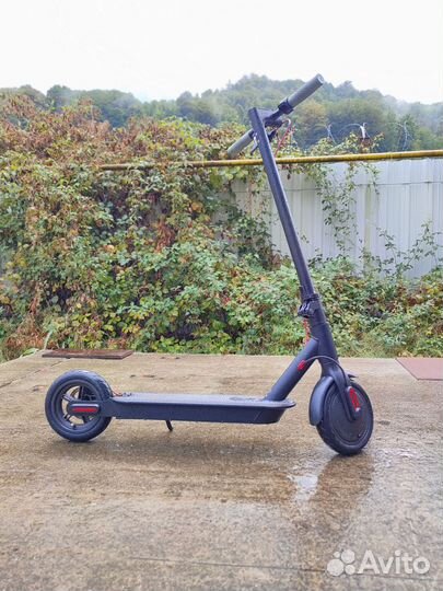 Електроный самокат
