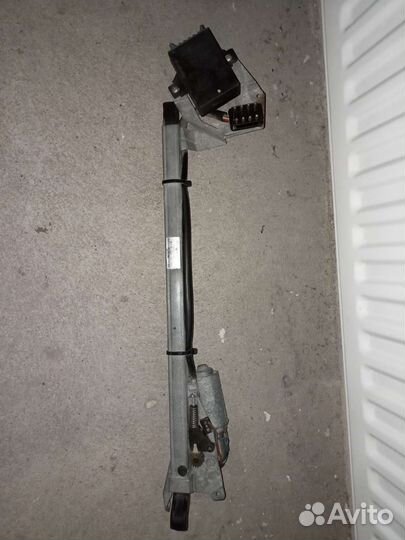 Mercedes w126 SEC механизм подачи ремня