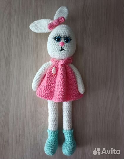 Вязанная зайка