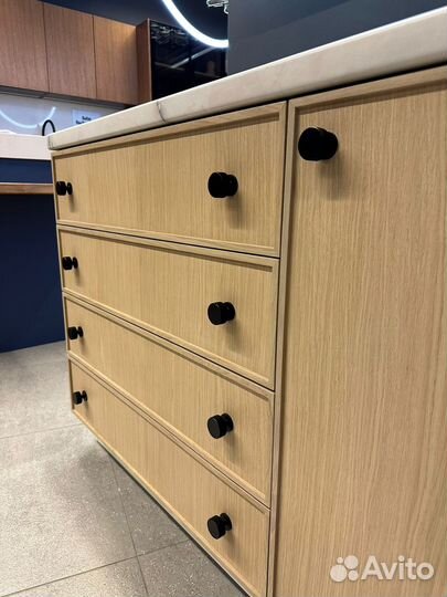 Кухня выставочный образец