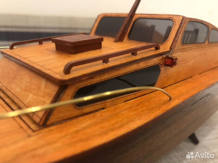 Модель катера, яхты из дерева 