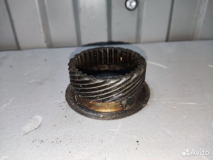 Шестерня привода спидометра Иж юпитер планета 1/2