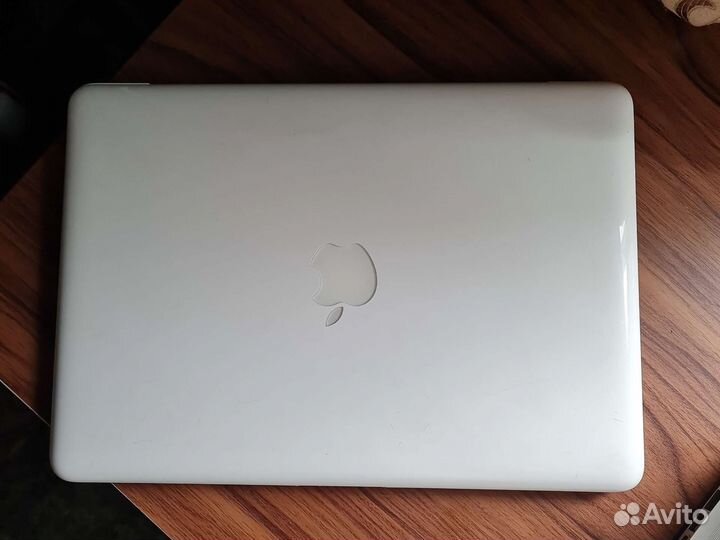Ноутбук apple MacBook