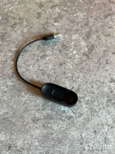 Зарядка на mi band 4