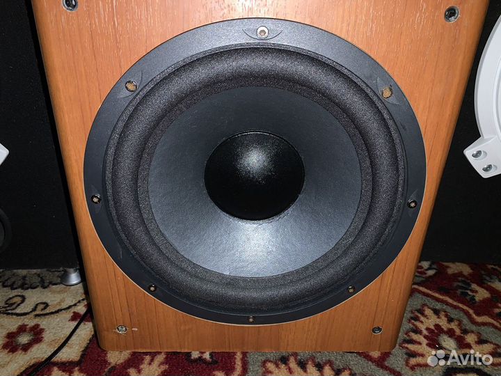 Сабвуфер JBL LX2000 SUB