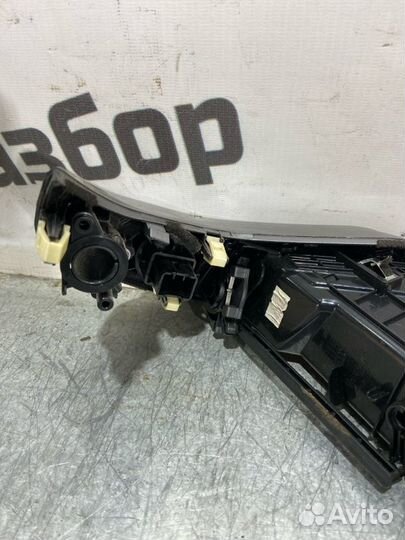 Дефлектор правый Hyundai Ix35 2.0 D4HA 2012