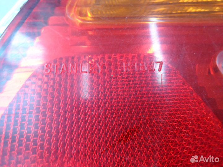 Задний фонарь Toyota Prius, NHW10 правый