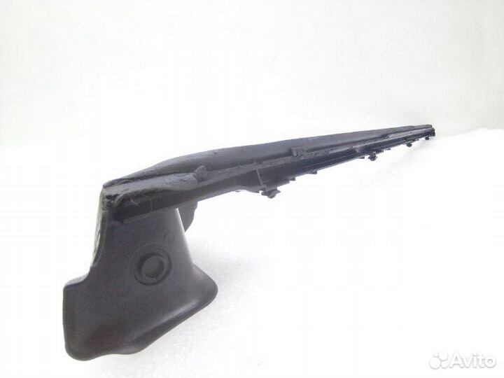 Уплотнитель двери задний правый Mercedes-Benz