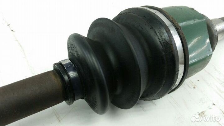 Привод передний правый Mitsubishi Grandis NA4W