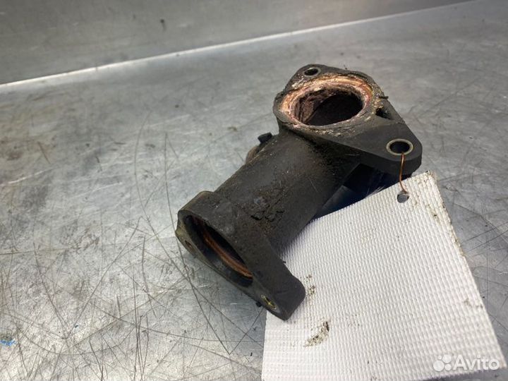 Фланец двигателя системы охлаждения Volkswagen