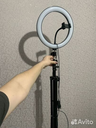 Кольцевая лампа со штативом