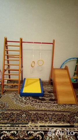 Спортивный турник-горка