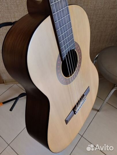 Yamaha С40 - Ymaha C40M Оригинал. Индонезия