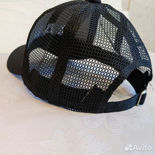 Бейсболка GAP с сеткой