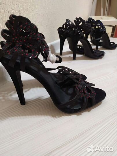 Босоножки на выпускной бал, новые 37 и 38 размер