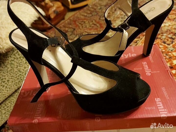 Босоножки женские