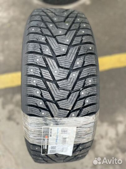 Hankook Winter I'Pike RS2 W429 235/55 R18