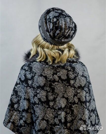 Комплект шапка и накидка